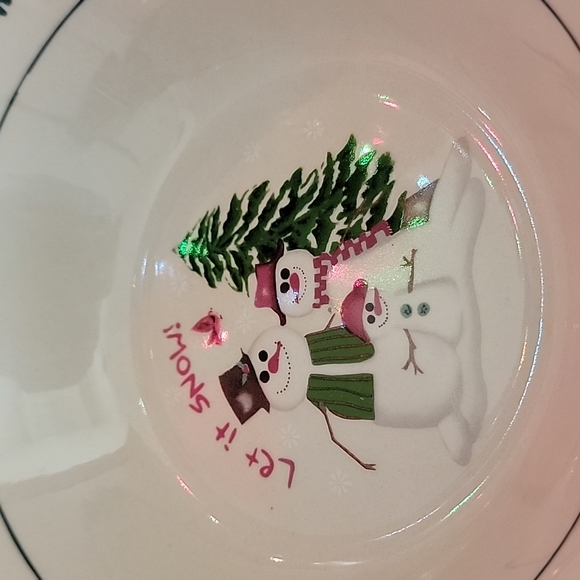 LET IT SNOW  child plate set - Picture 4 of 16
